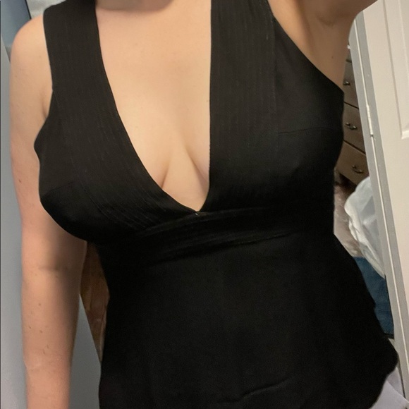 Black Plunge neckline top - Picture 4 of 7